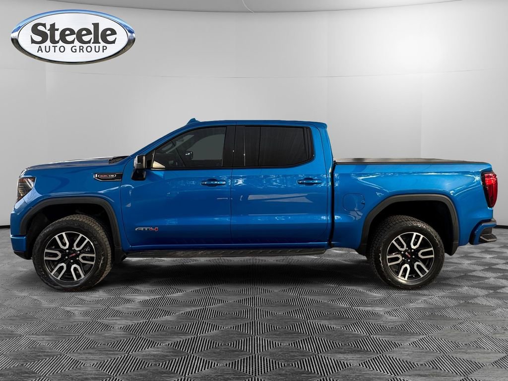 Used 2024 GMC Sierra 1500 AT4 w/ Technology Package image 2