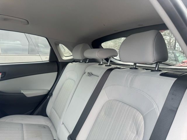Used 2023 Hyundai Kona SEL image 14