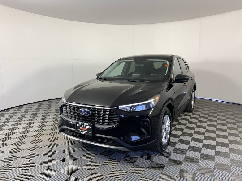 Used 2023 Ford Escape Active image 5