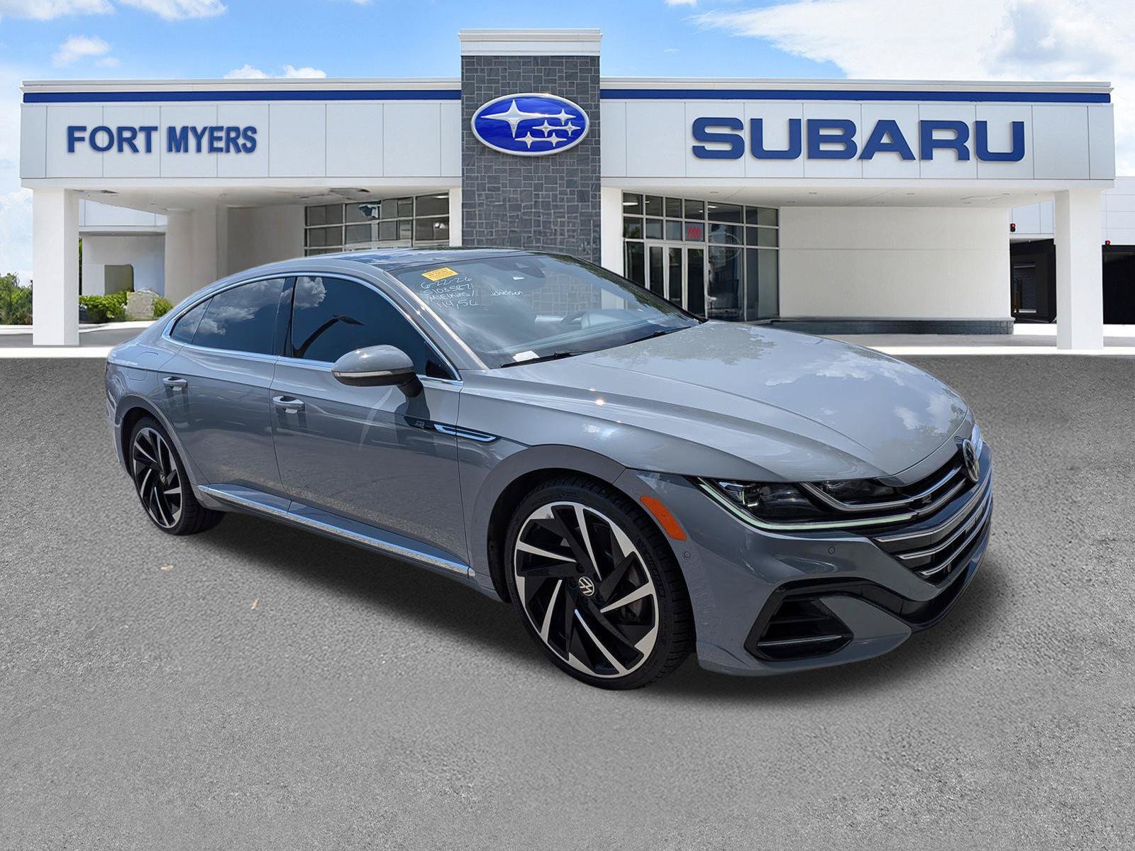 Used 2023 Volkswagen Arteon SEL Premium AWD/4WD image 2