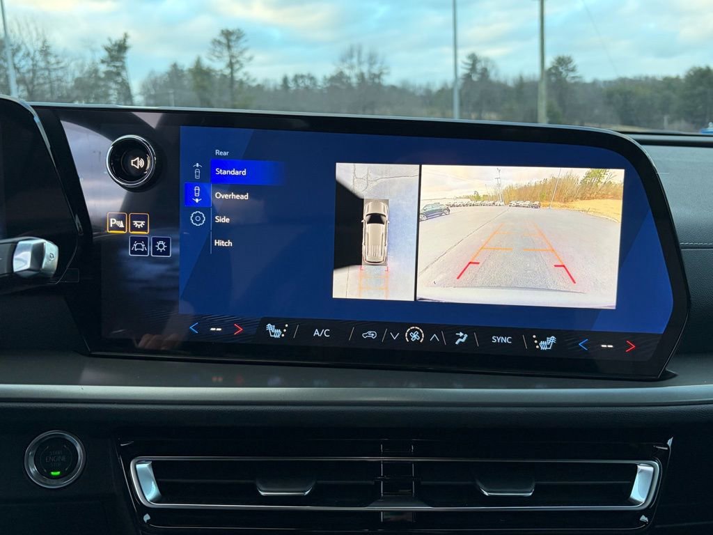 New 2026 Chevrolet Traverse LT w/ Midnight/Sport Edition image 15