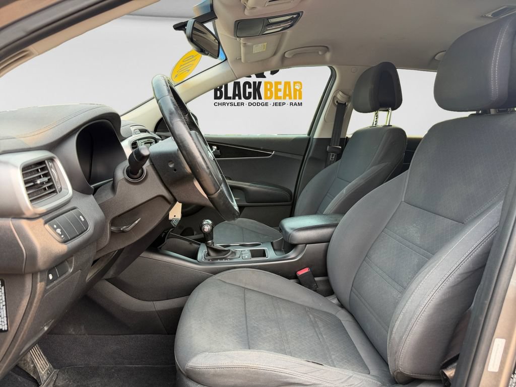 Used 2016 Kia Sorento FWD w/ LX Convenience Package image 18