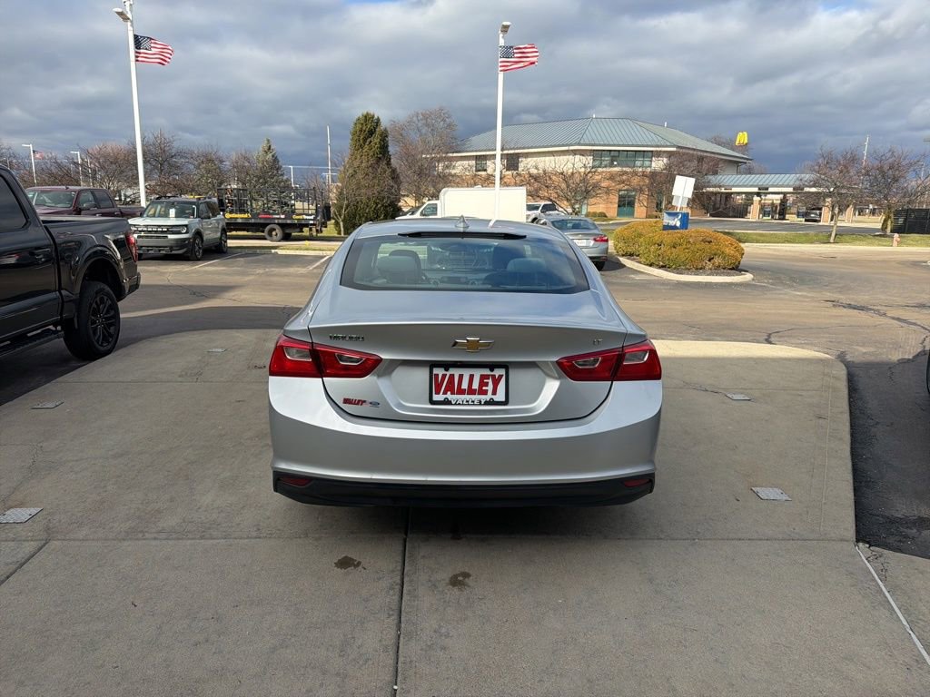 Used 2017 Chevrolet Malibu LT image 6