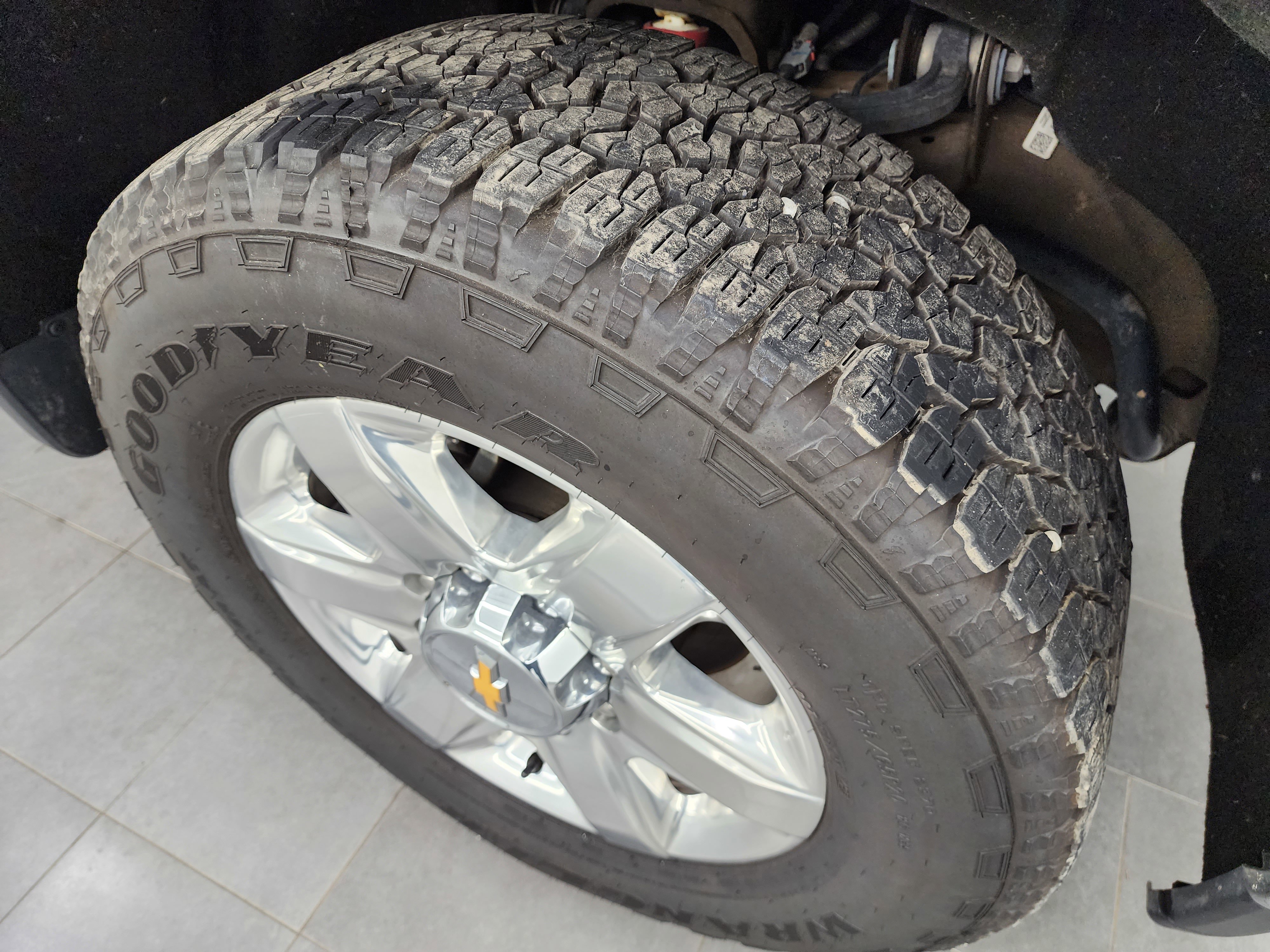 Used 2023 Chevrolet Silverado 3500 LTZ w/ Gooseneck/5TH Wheel Package AWD/4WD image 3