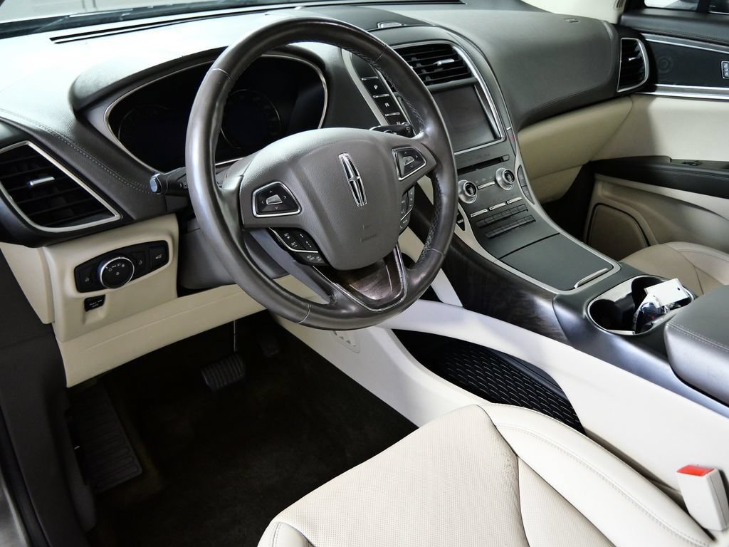 Used 2018 Lincoln MKX Reserve w/ Canadian Touring Package AWD/4WD image 3