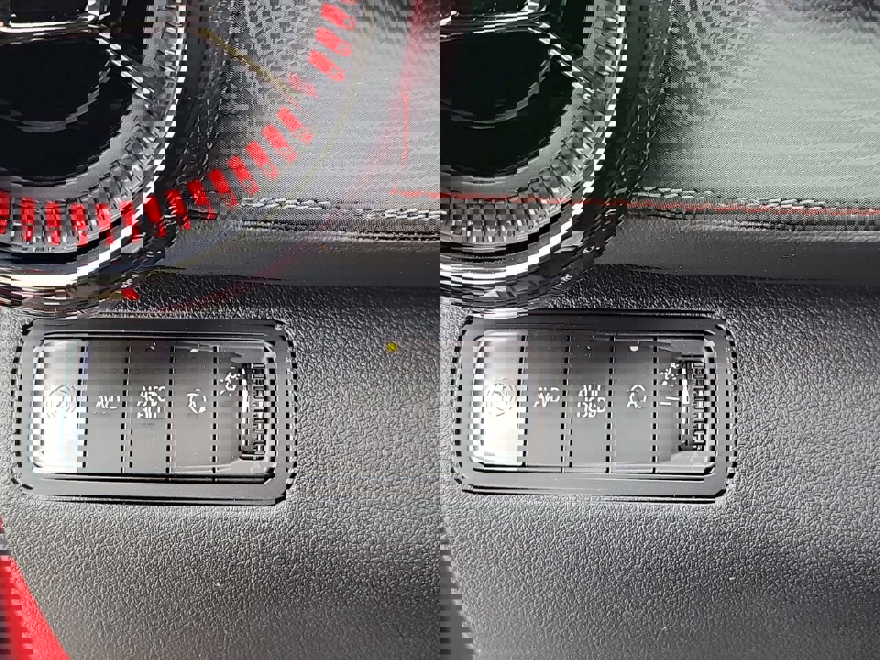 New 2026 Chevrolet Equinox RS w/ Convenience Package III image 27