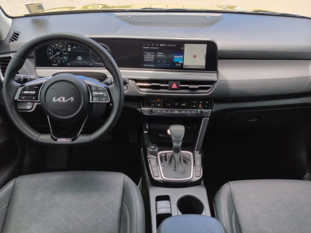 Used 2024 Kia Seltos SX w/ SX Sunroof Package AWD/4WD image 16