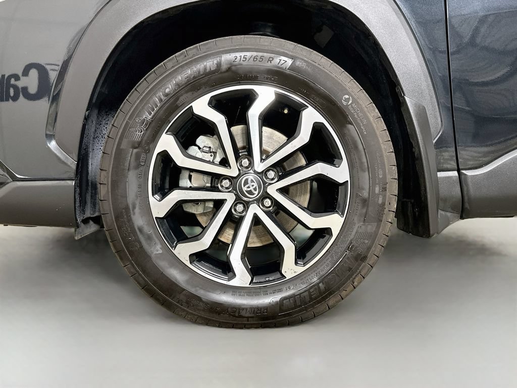 Used 2024 Toyota Corolla Cross AWD Hybrid image 35