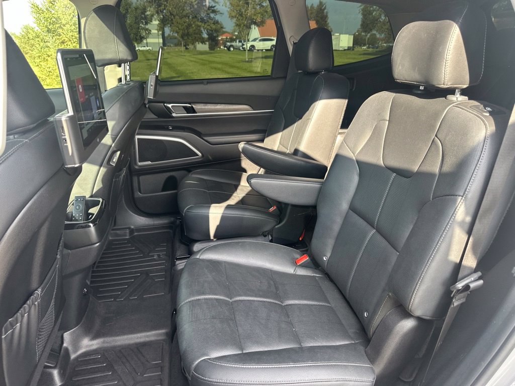 Used 2021 Kia Telluride EX w/ EX Premium Package AWD/4WD image 17