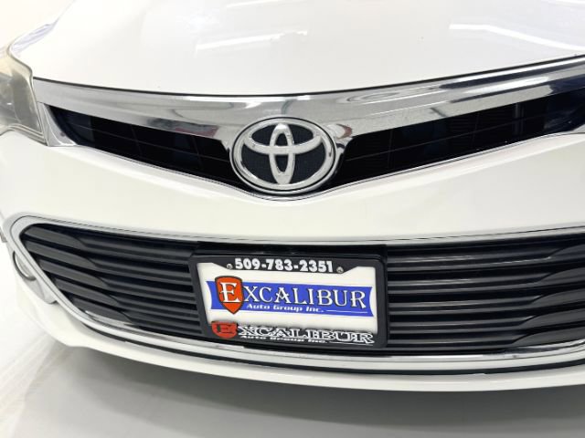 Used 2014 Toyota Avalon Limited FWD image 15