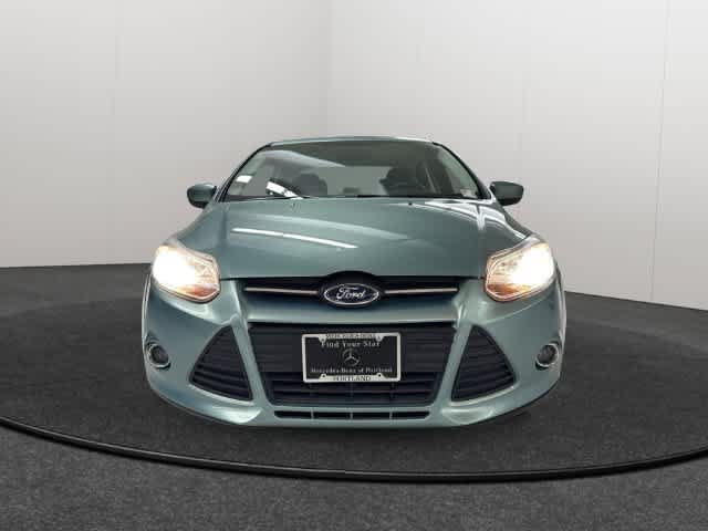 Used 2012 Ford Focus SE FWD image 2