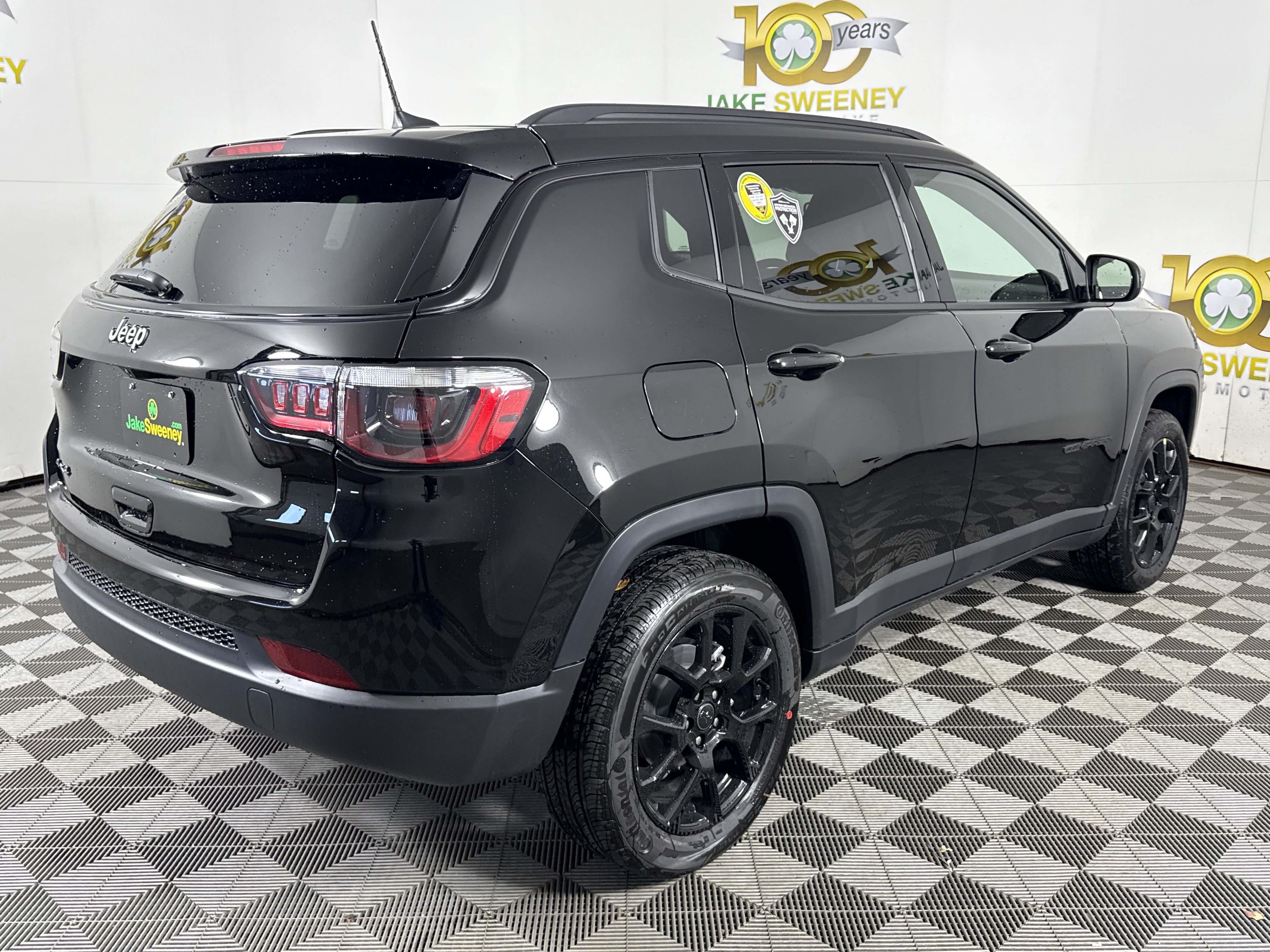 New 2026 Jeep Compass Latitude AWD/4WD image 10