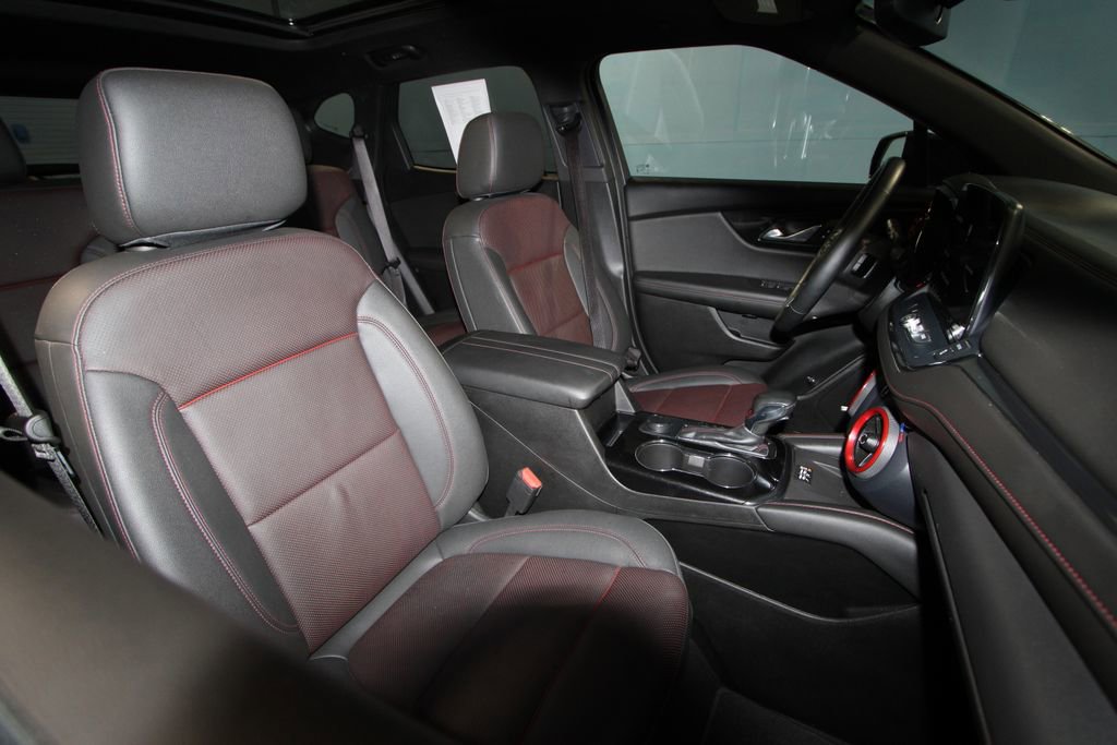 Used 2023 Chevrolet Blazer RS w/ Enhanced Convenience Package FWD image 28