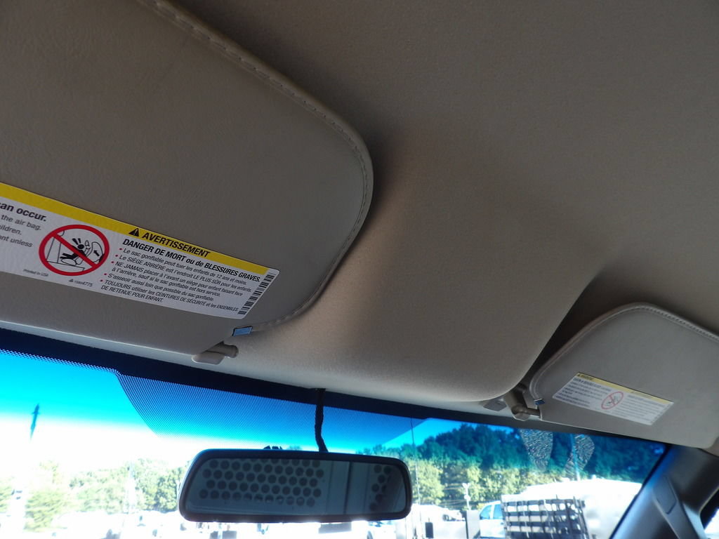 Used 2022 Chevrolet Express 2500 w/ Driver Convenience Package RWD image 23