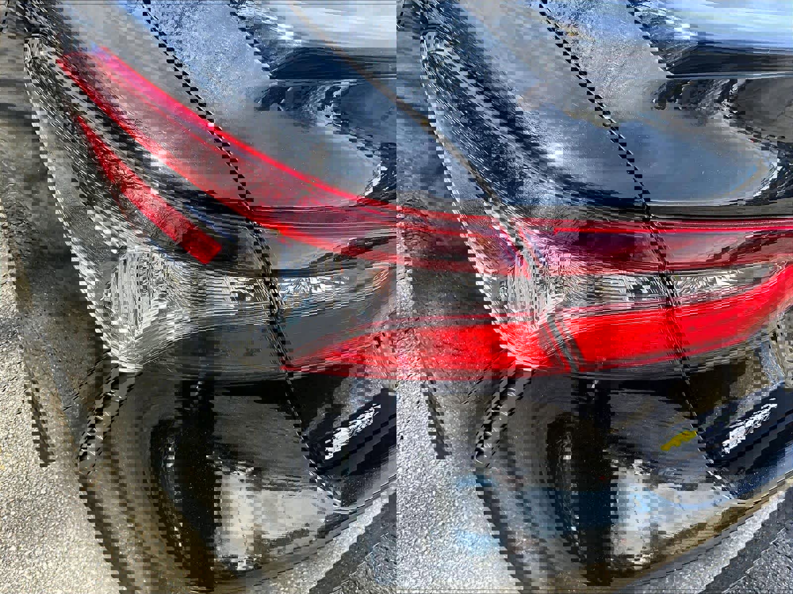 Used 2022 Toyota Camry SE AWD/4WD image 32