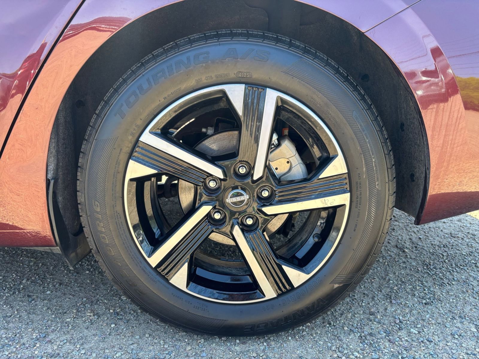 Used 2025 Nissan Sentra SV FWD image 28