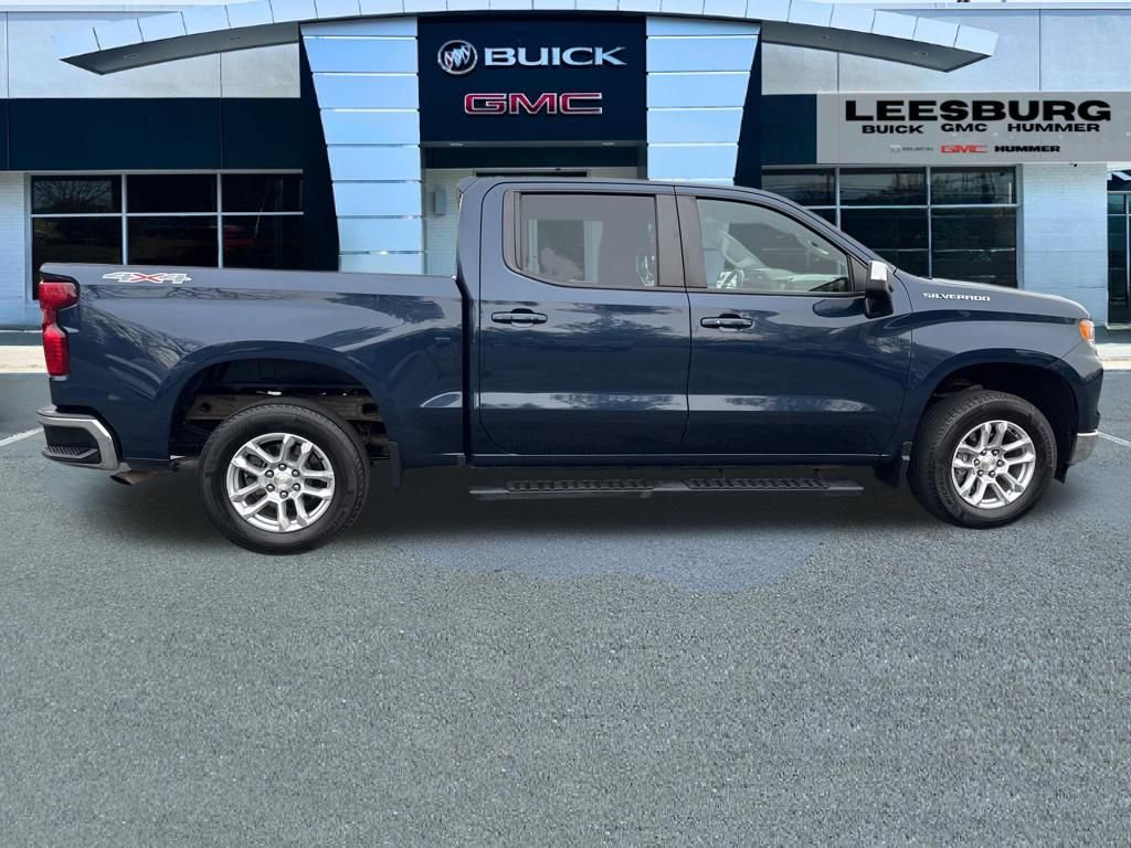 Used 2022 Chevrolet Silverado 1500 LT AWD/4WD image 8