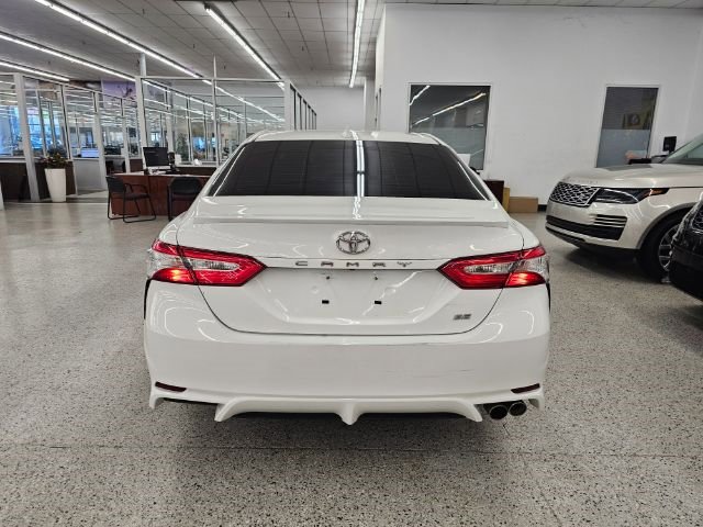 Used 2020 Toyota Camry SE image 5