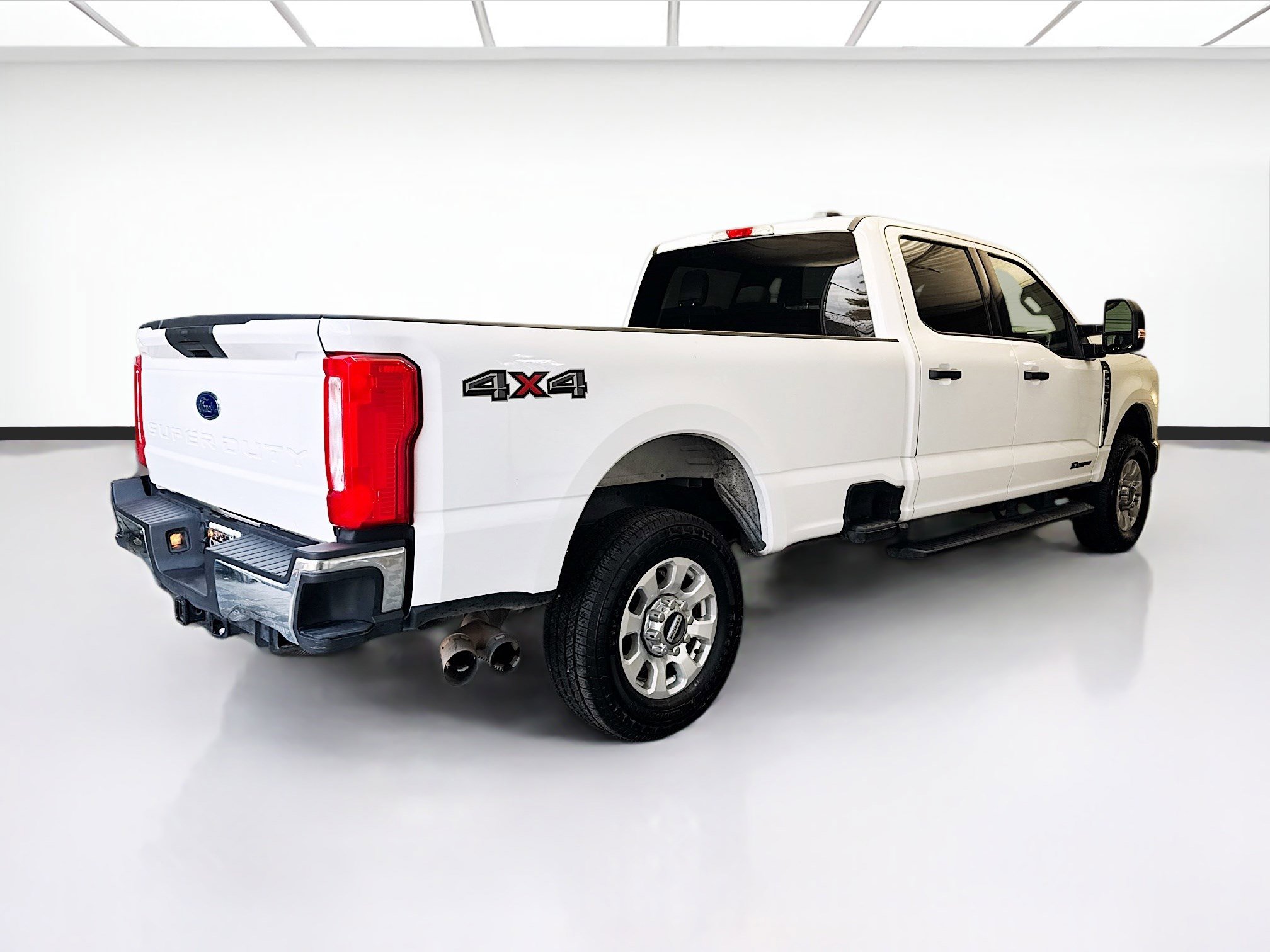 Used 2024 Ford F250 XLT image 4