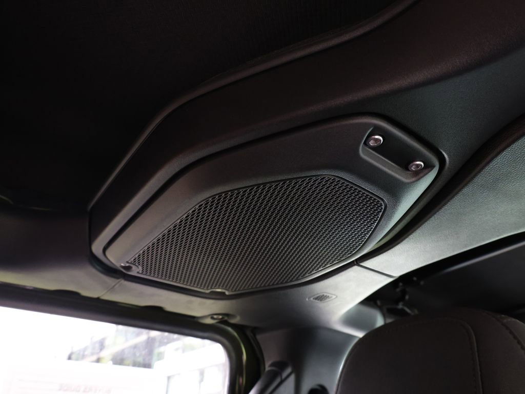 Used 2023 Jeep Wrangler Sport S image 16