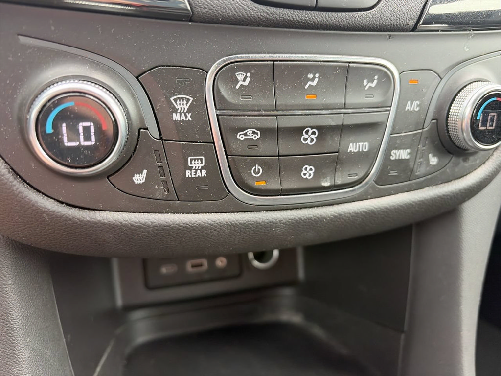 Used 2024 Chevrolet Equinox RS w/ RS Leather Package FWD image 22