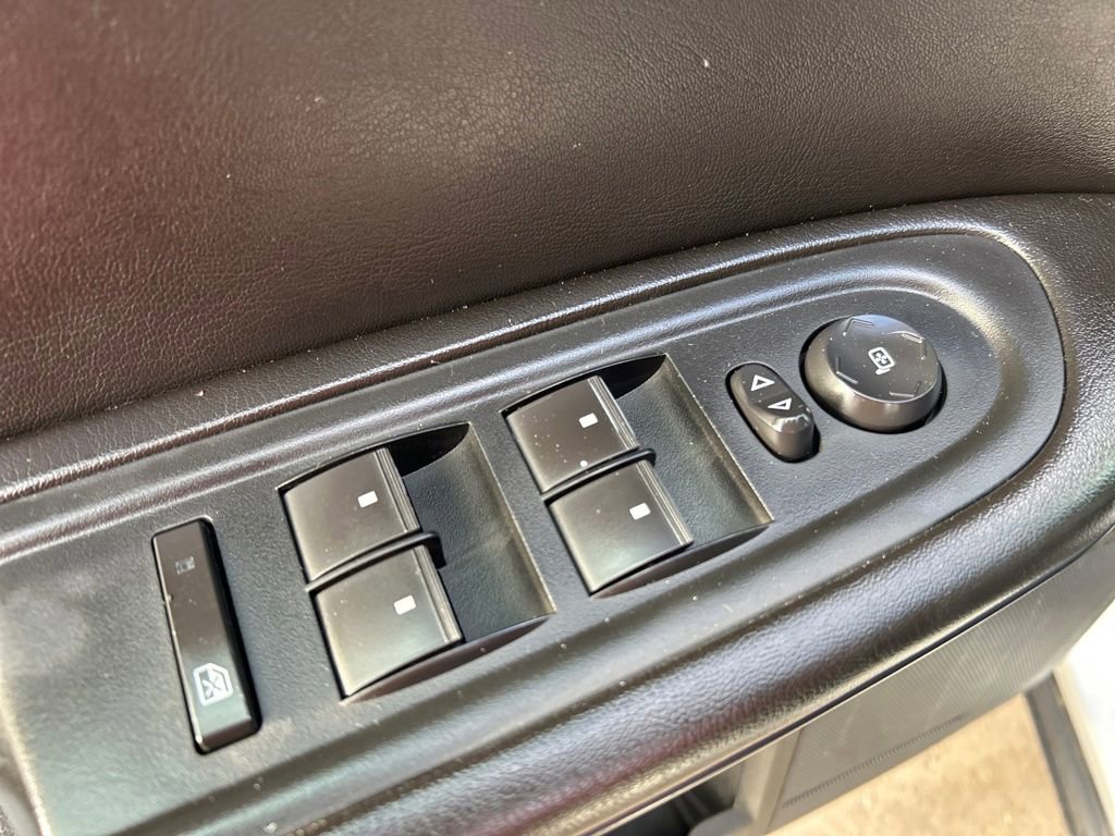 Used 2015 Chevrolet Traverse LT image 20