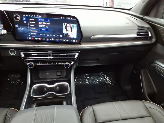 Used 2025 Chevrolet Traverse High Country image 19