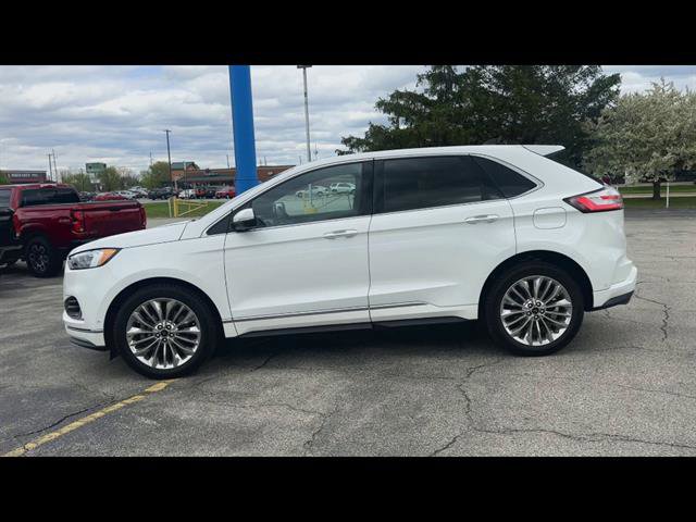 Used 2020 Ford Edge Titanium w/ Equipment Group 301A AWD/4WD image 29