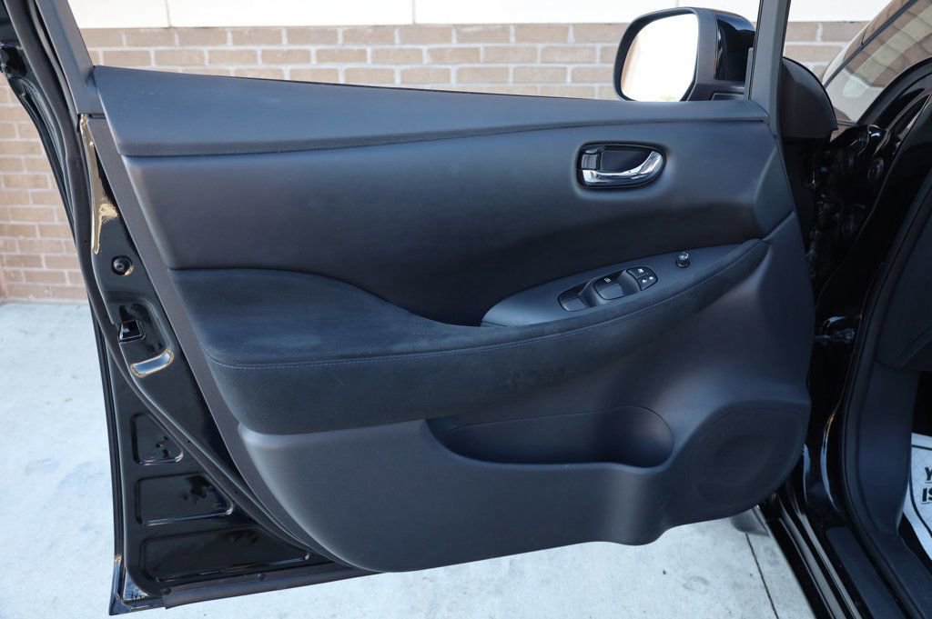 Used 2017 Nissan Leaf S w/ Charge Package image 12