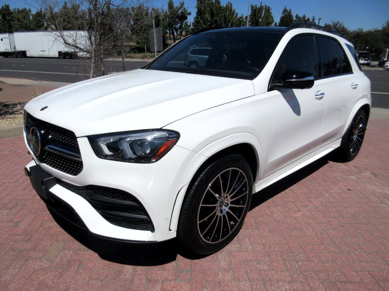 Used 2022 Mercedes-Benz GLE 350 4MATIC w/ AMG Line Exterior