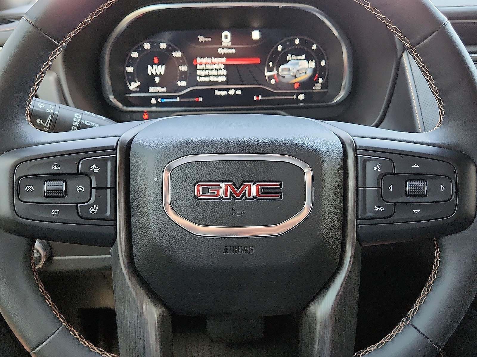 Used 2023 GMC Yukon XL AT4 w/ Technology Package AWD/4WD image 25