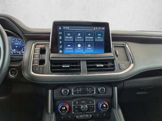 Used 2023 Chevrolet Tahoe Z71 w/ Luxury Package AWD/4WD image 13