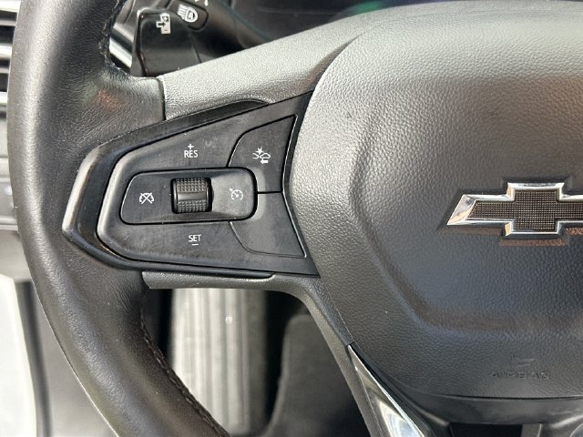 Used 2023 Chevrolet Bolt EUV Premier w/ Sun & Sound Package FWD image 23