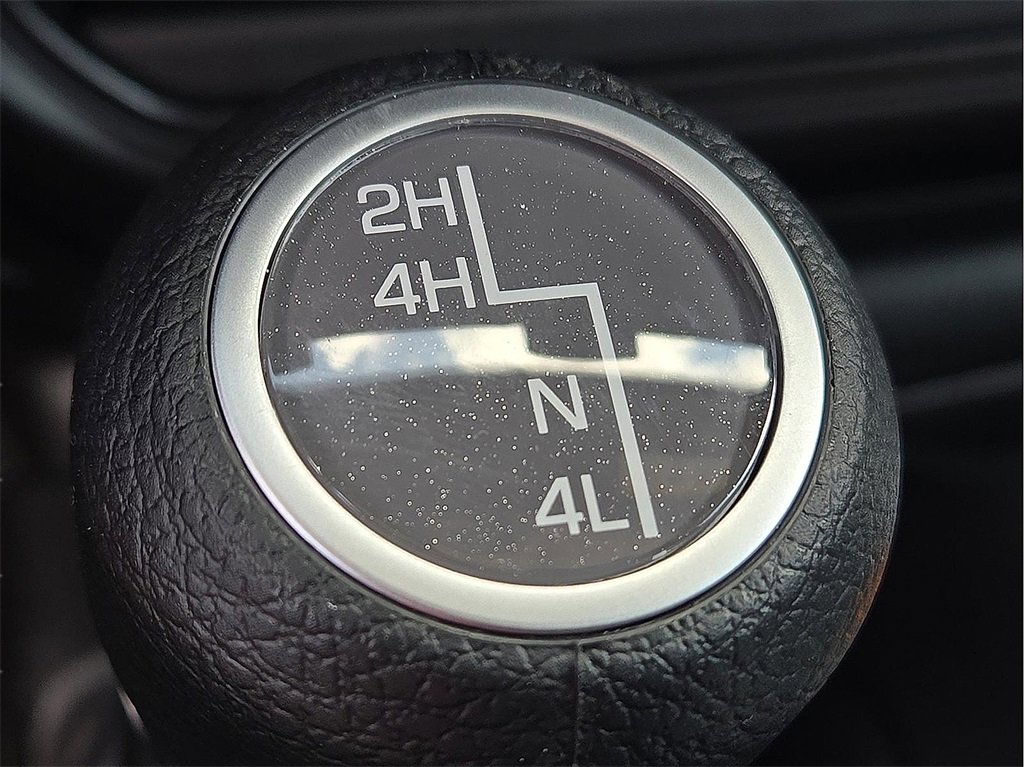 Used 2025 Jeep Wrangler Sport image 14