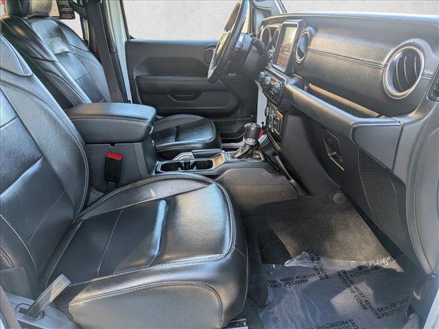 Used 2022 Jeep Wrangler Unlimited Sahara w/ Cold Weather Group image 22