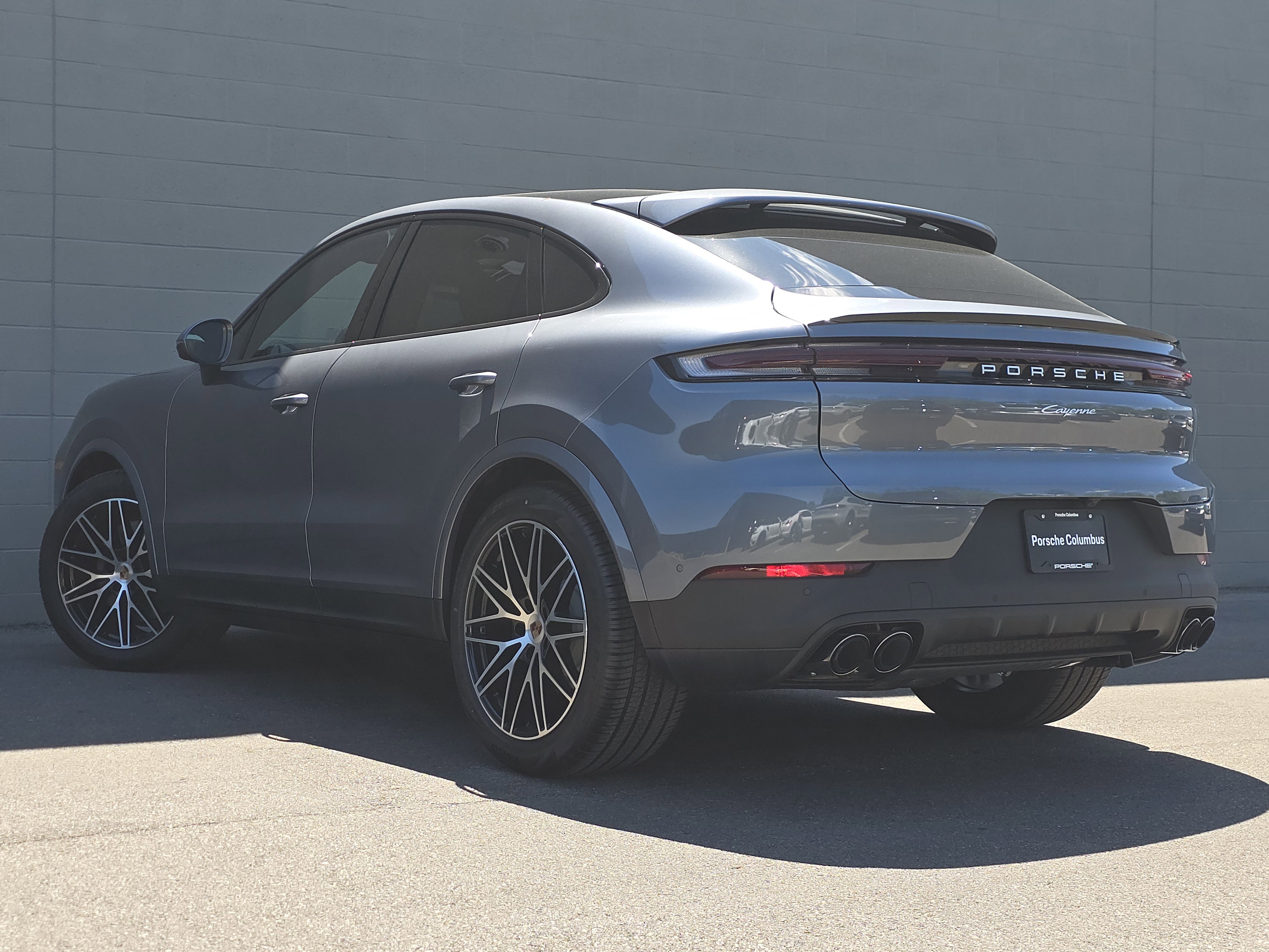 New 2026 Porsche Cayenne Coupe AWD/4WD image 3