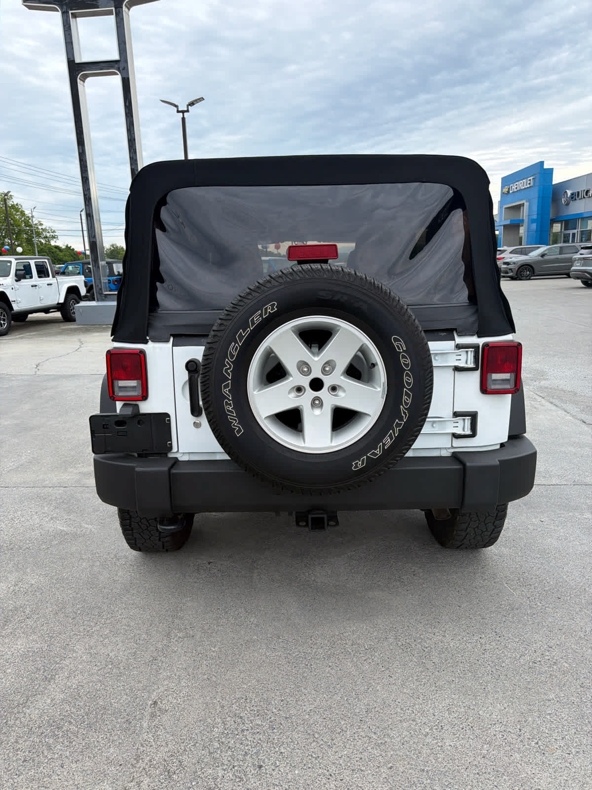 Used 2018 Jeep Wrangler Unlimited Sport S AWD/4WD image 8