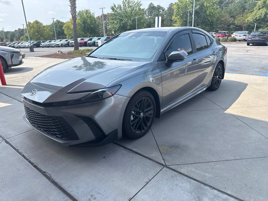 Used 2026 Toyota Camry SE FWD image 2