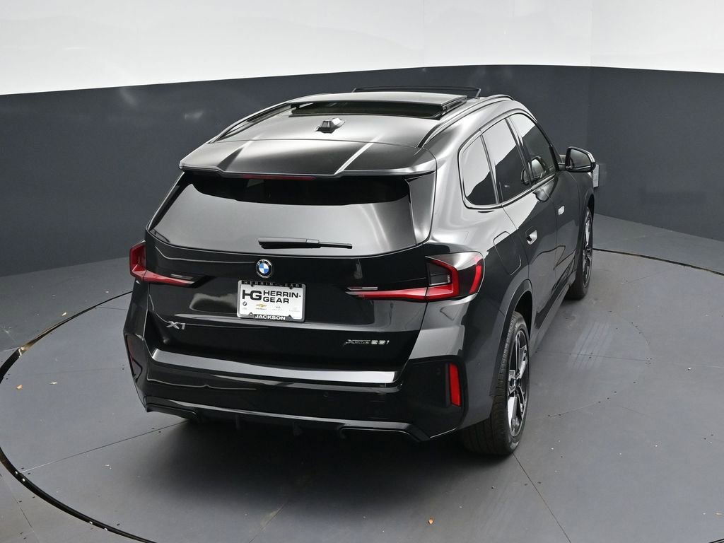 New 2026 BMW X1 xDrive28i w/ M Sport Package AWD/4WD image 34