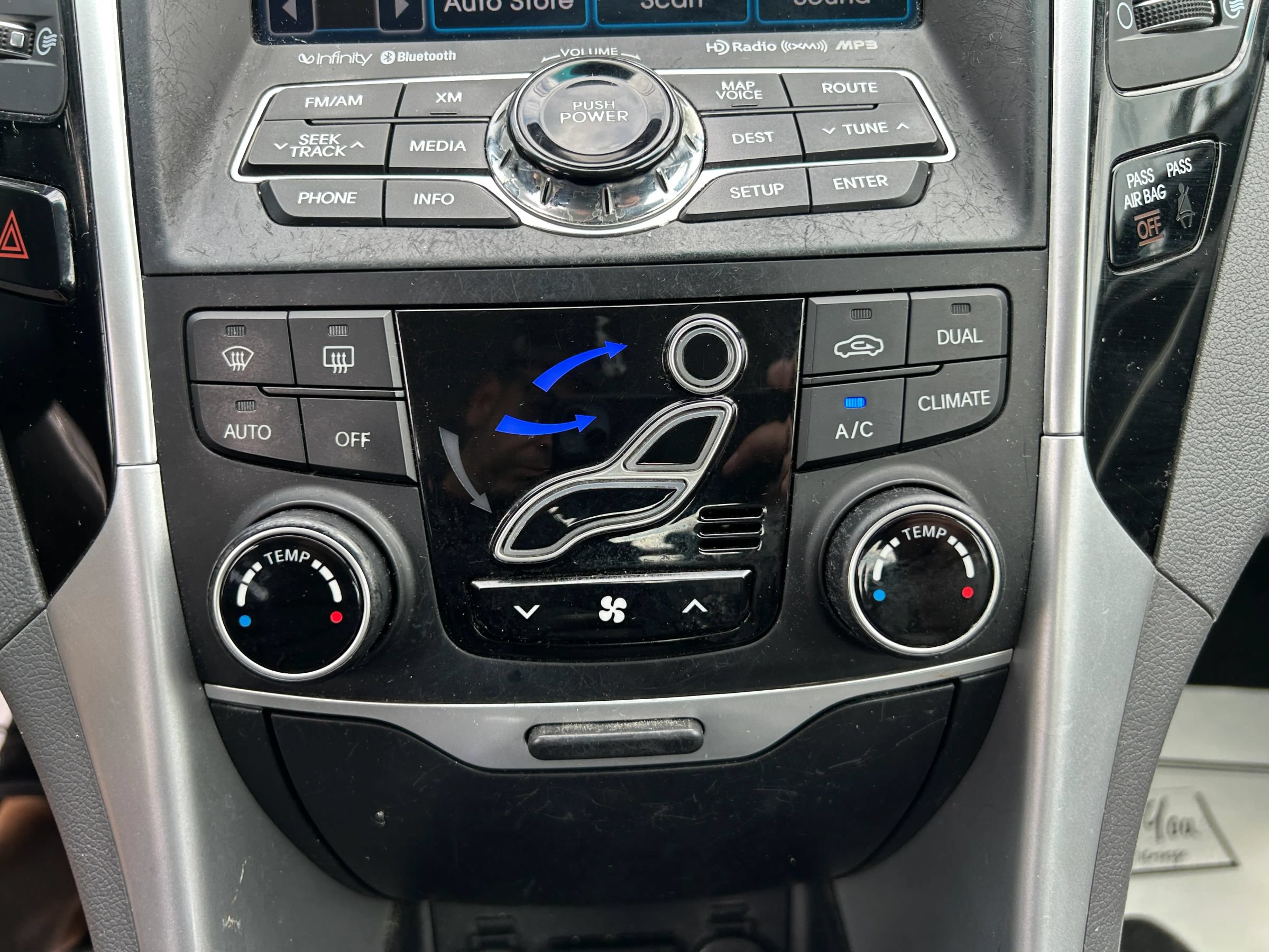 Used 2013 Hyundai Sonata Limited w/ Premium Pkg FWD image 26