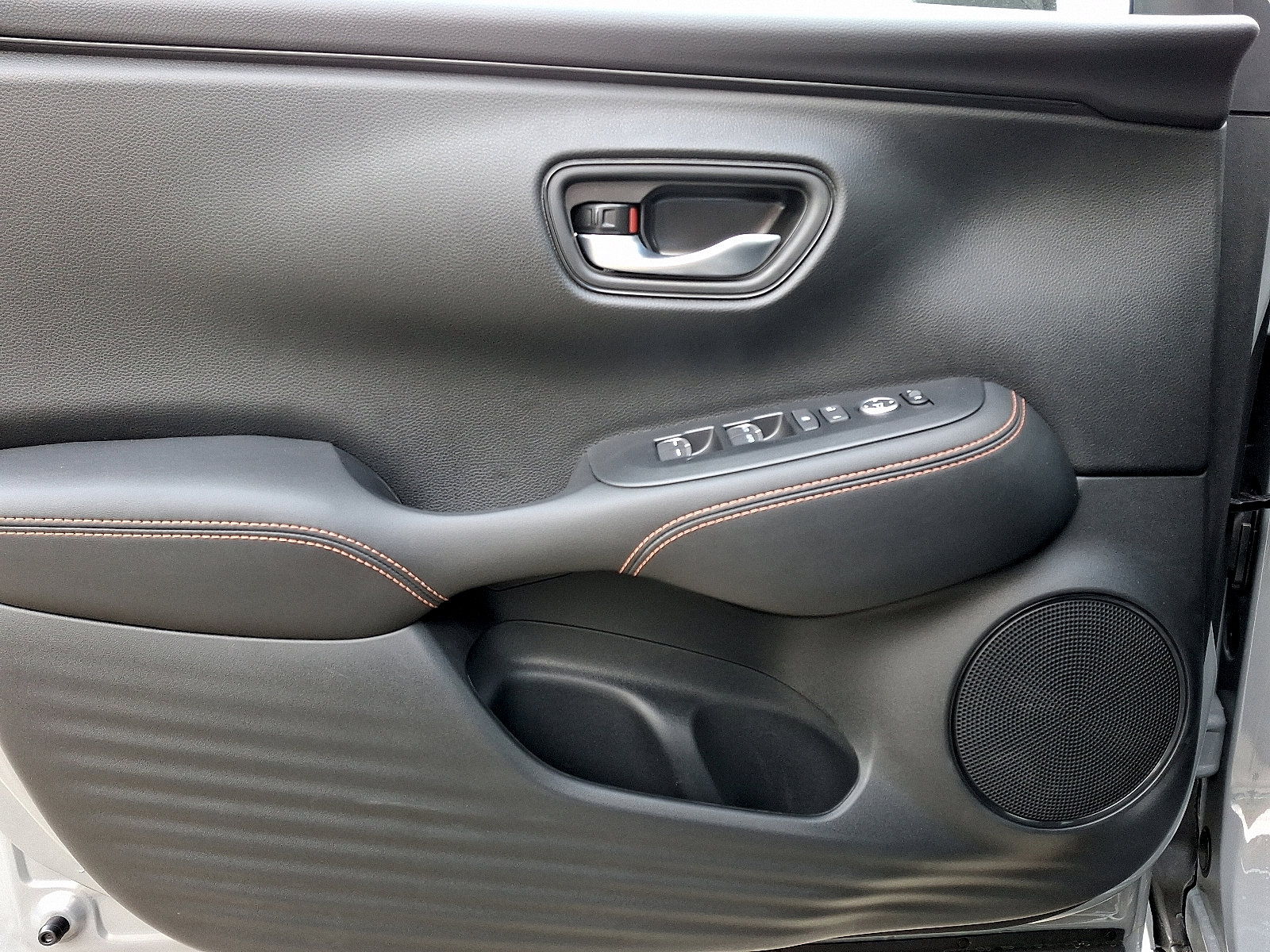 New 2026 Honda HR-V Sport image 9