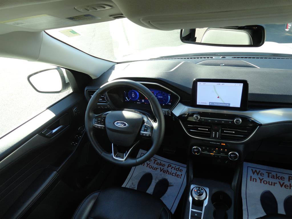 Certified 2021 Ford Escape Titanium image 22
