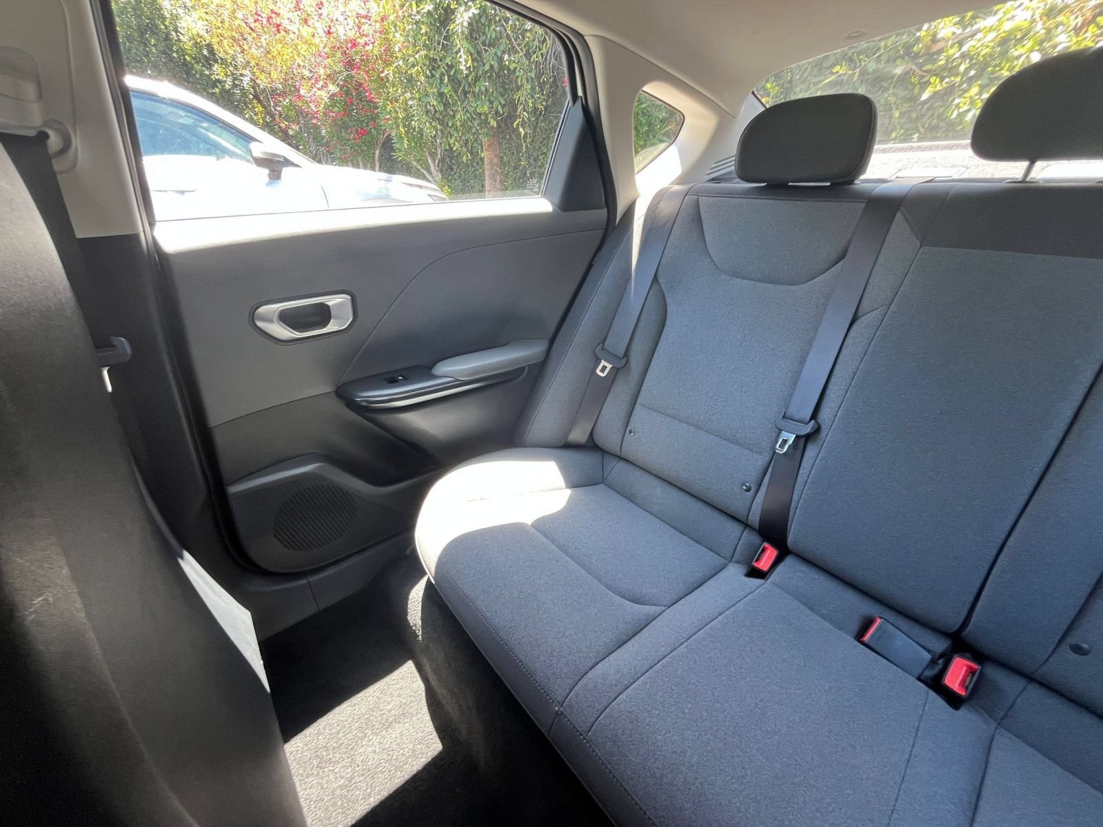 Used 2025 Kia K4 FWD image 38