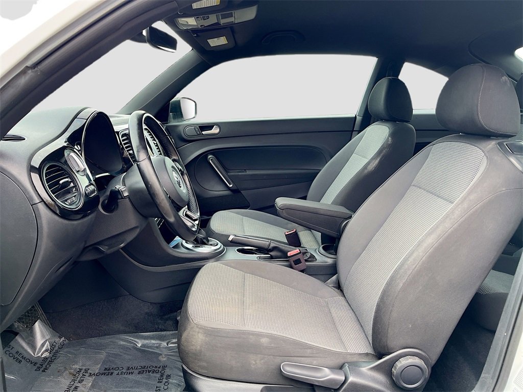 Used 2017 Volkswagen Beetle 1.8T S image 19