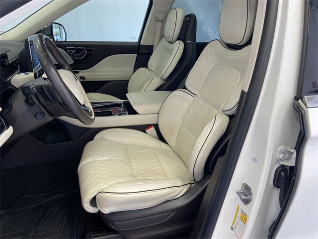 Used 2022 Lincoln Aviator Black Label w/ Dynamic Handling Package image 20