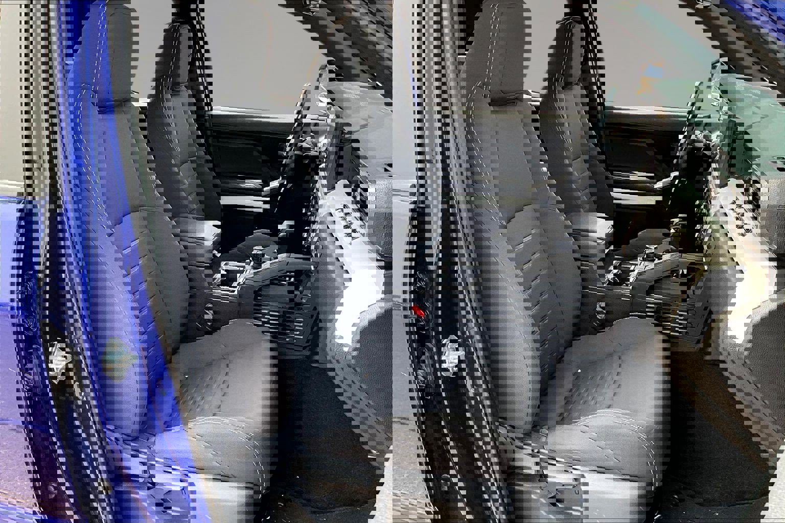 Used 2024 Toyota Tacoma TRD Off-Road AWD/4WD image 30