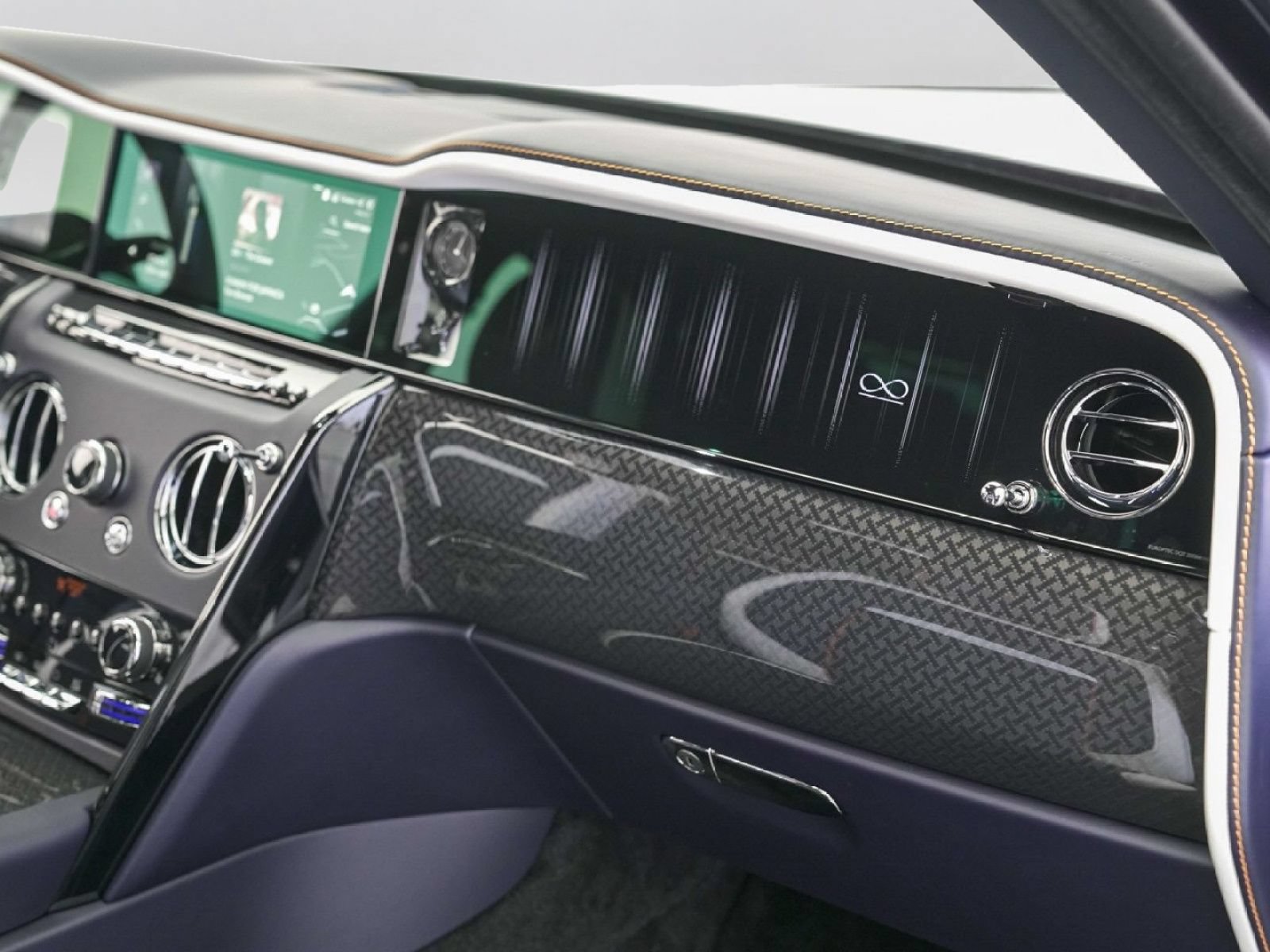 New 2026 Rolls-Royce Cullinan Black Badge AWD/4WD image 56