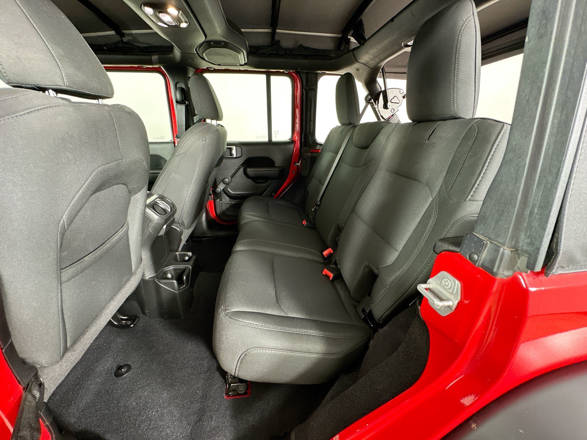 Used 2022 Jeep Wrangler Unlimited Sport AWD/4WD image 33