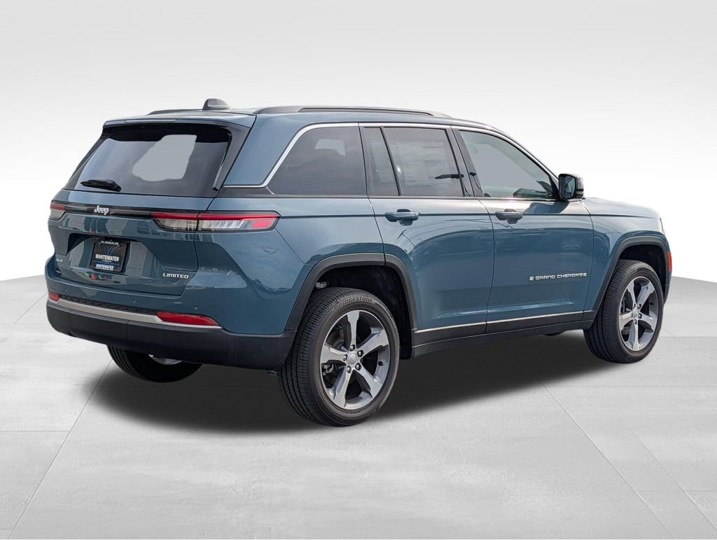 New 2026 Jeep Grand Cherokee Limited w/ Trailer Tow Package AWD/4WD image 2