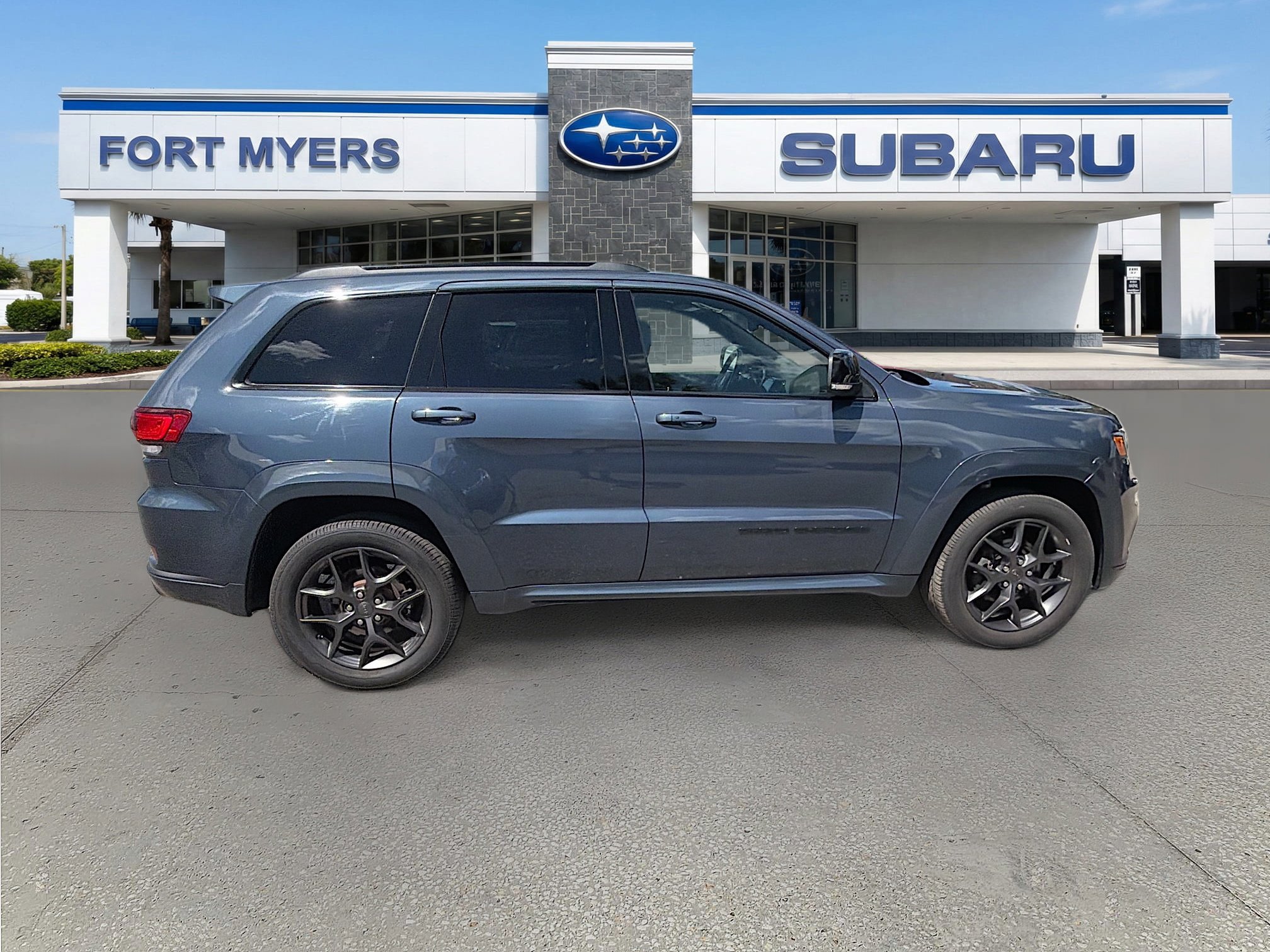 Used 2019 Jeep Grand Cherokee Limited X image 2